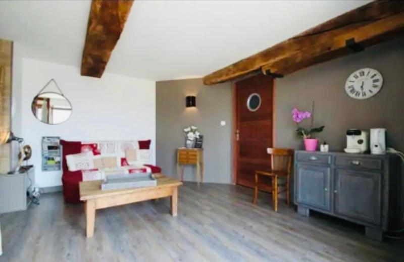 Au Petit Bonheur Chez Bambina Hotel Leynes Buitenkant foto